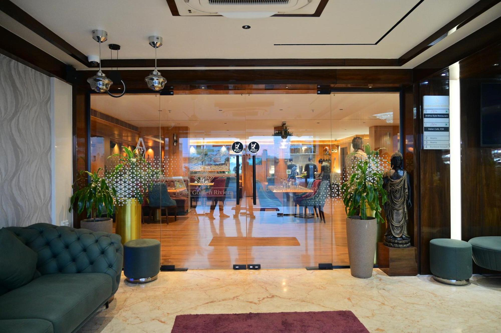 Hotel Golden Riviera Mysore Extérieur photo