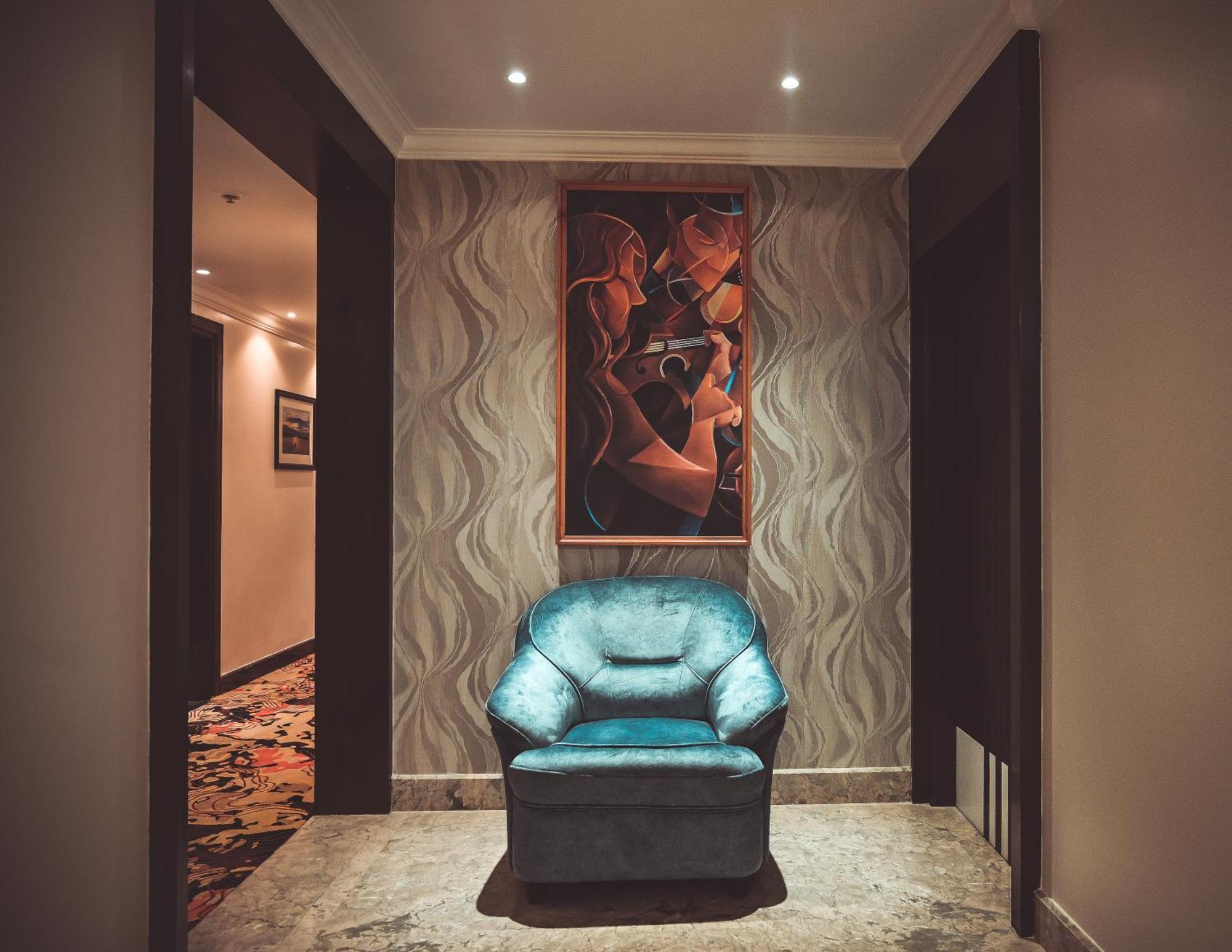 Hotel Golden Riviera Mysore Extérieur photo