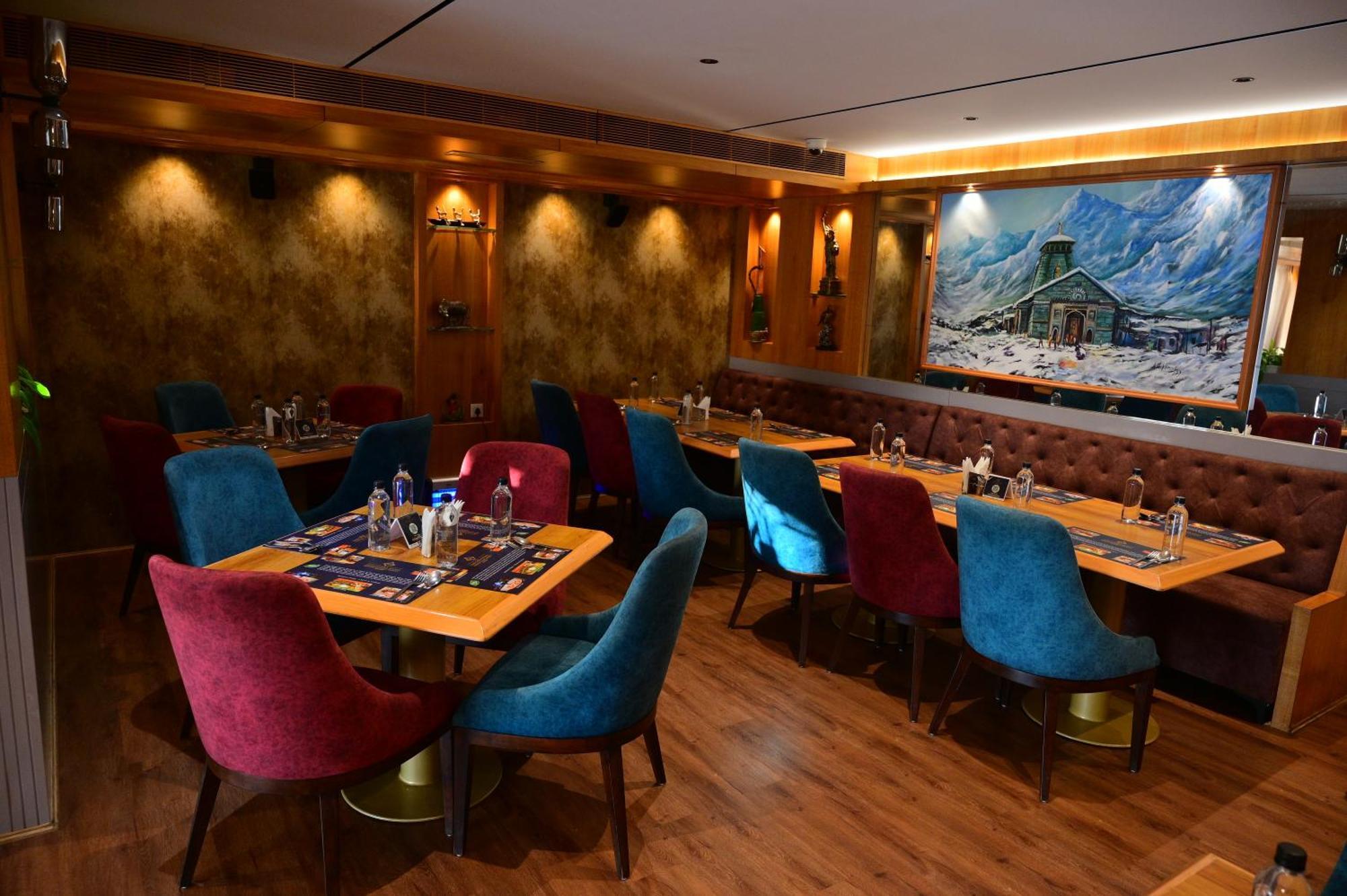 Hotel Golden Riviera Mysore Extérieur photo