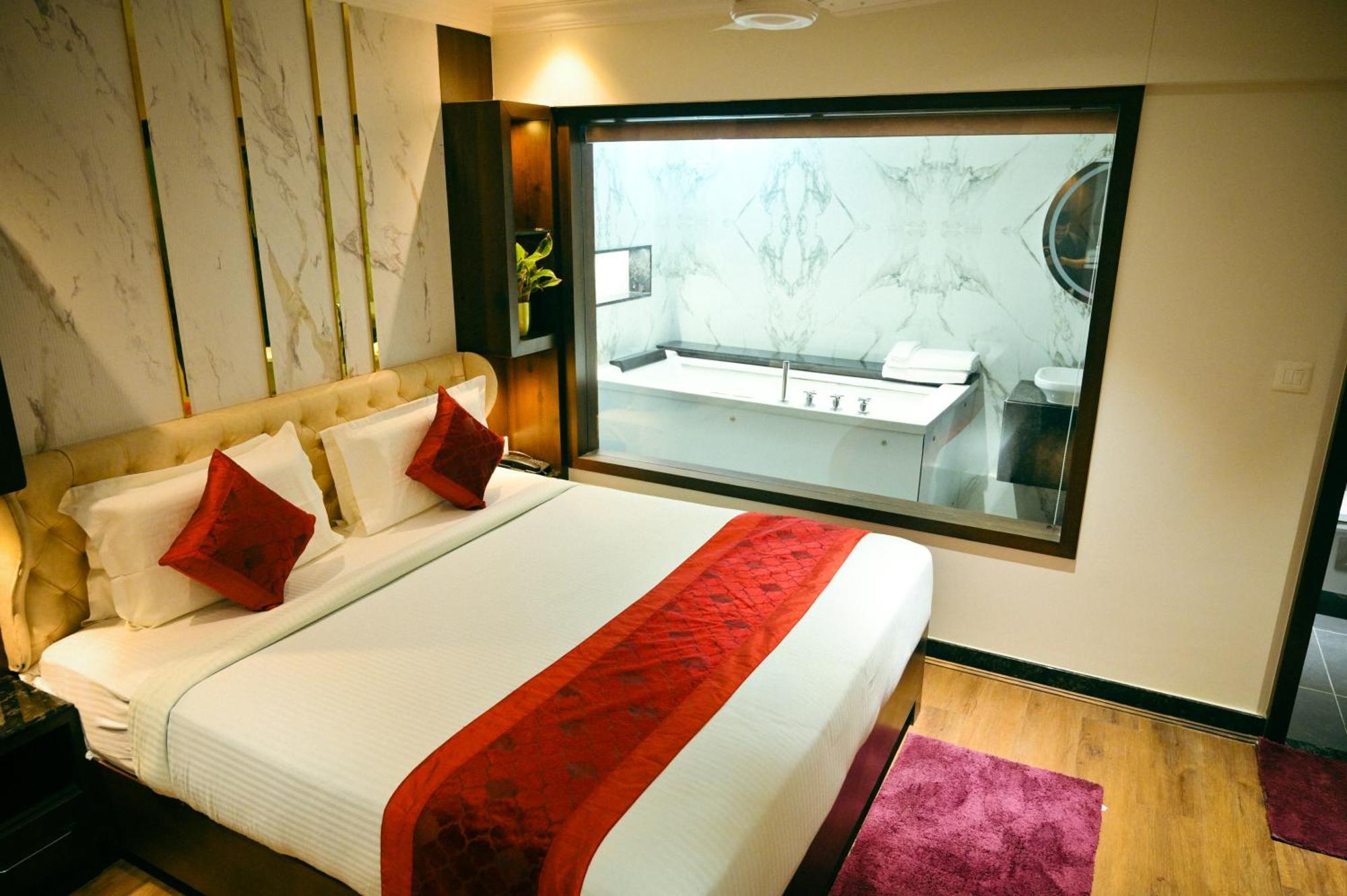 Hotel Golden Riviera Mysore Chambre photo